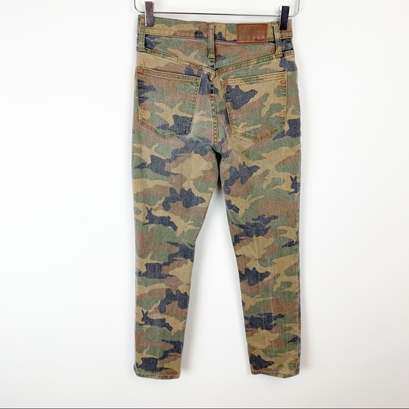 Madewell | High Rise Slim Boy Jean in Camo - Picture 9 of 14
